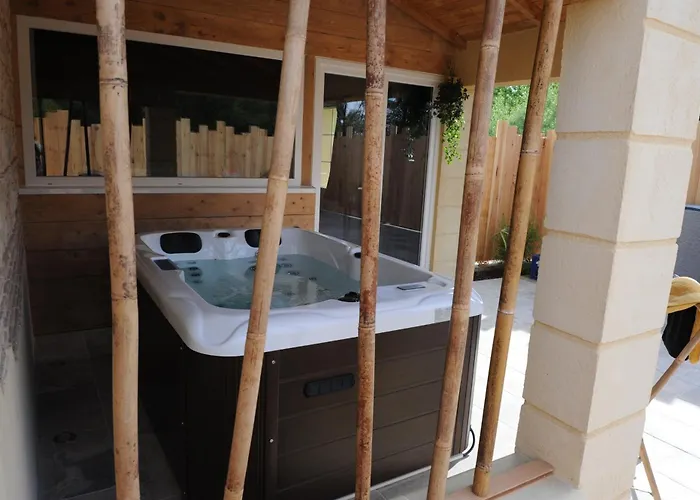 L'alcove D'alienor بيت ضيافة مارماند